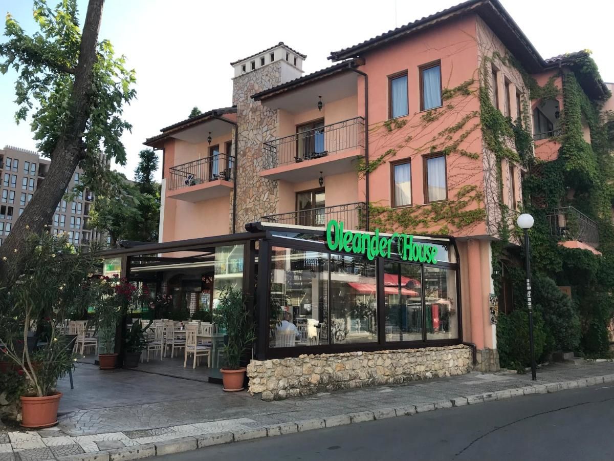Отель Oleander House and Tennis Club Солнечный Берег-23