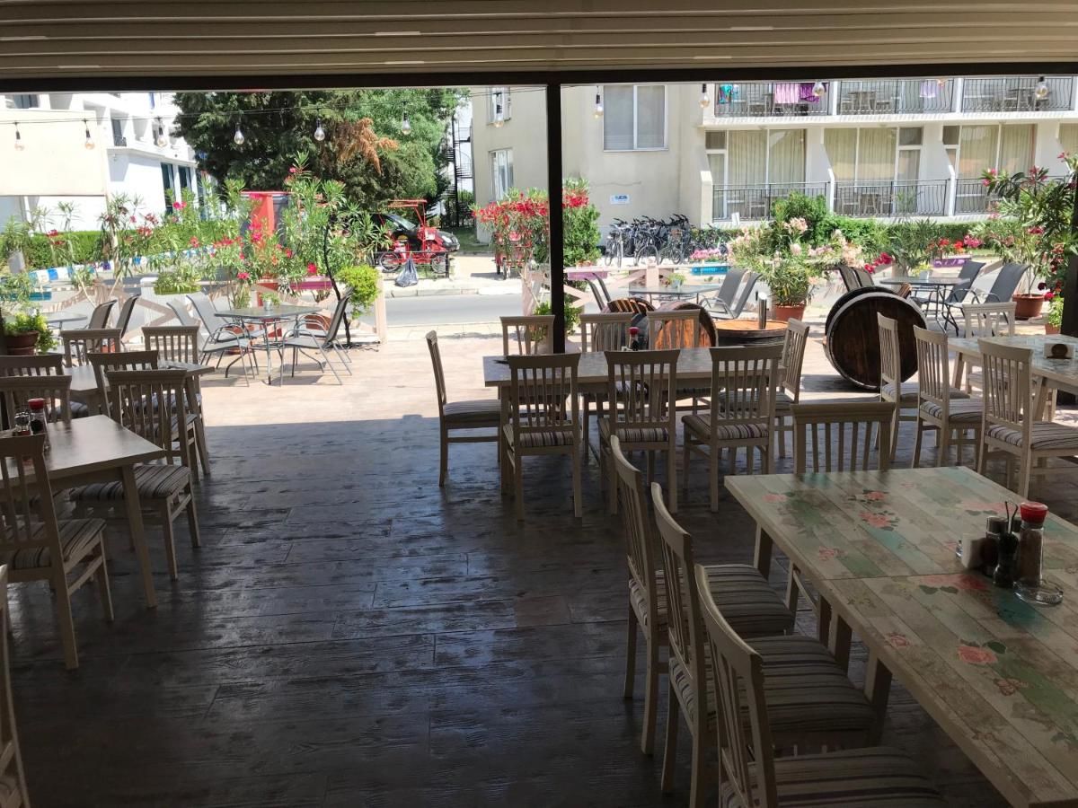 Отель Oleander House and Tennis Club Солнечный Берег-34