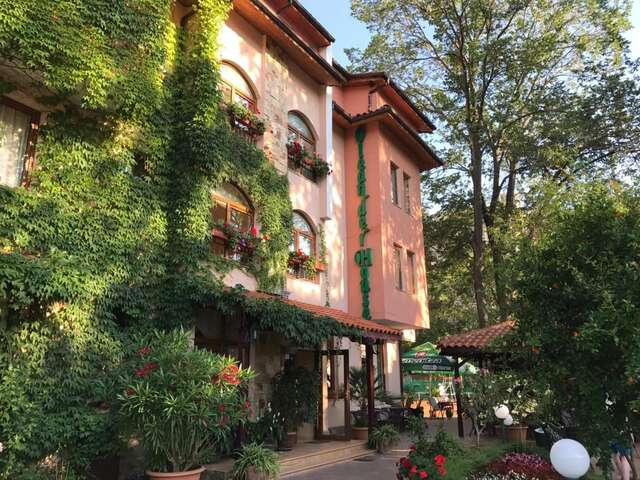 Отель Oleander House and Tennis Club Солнечный Берег-3